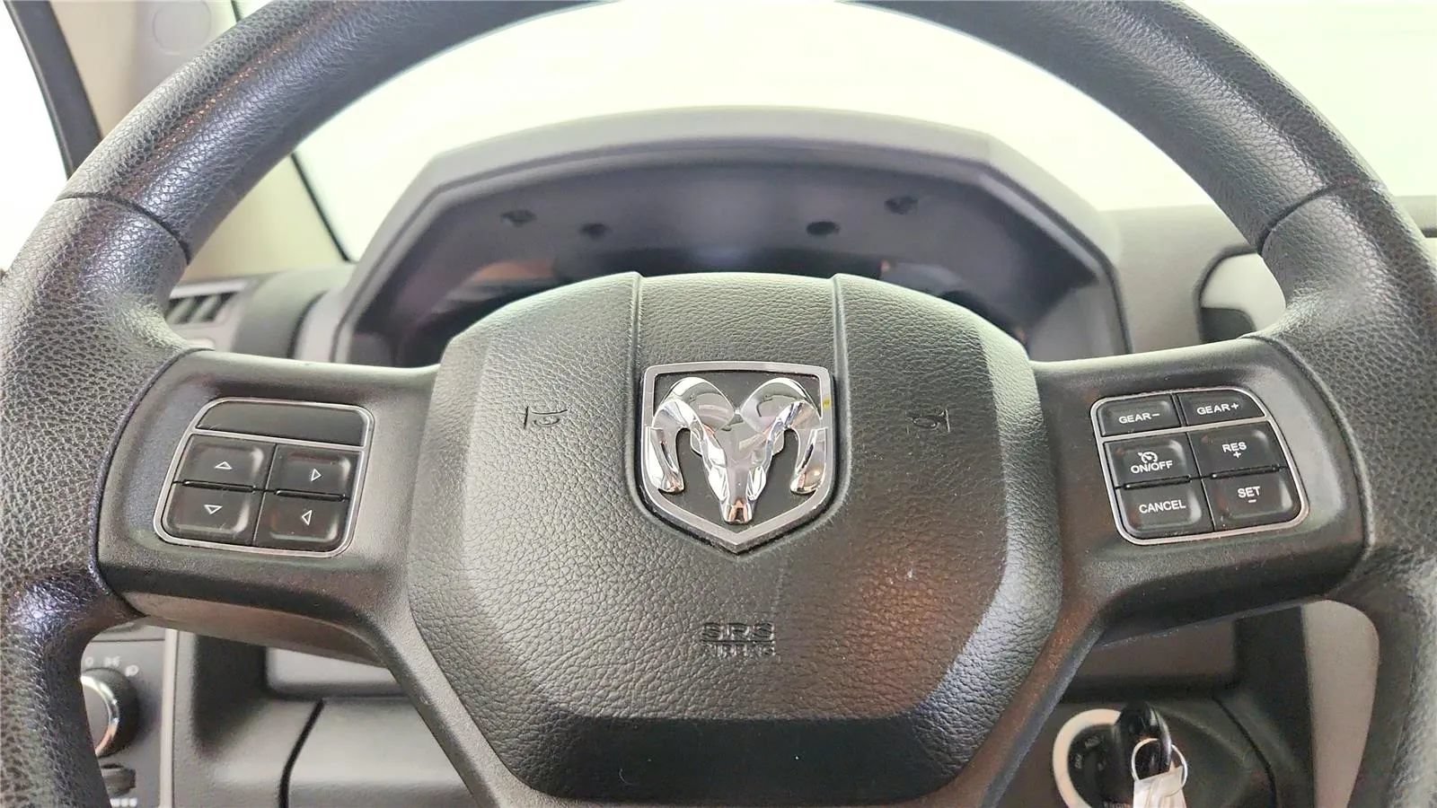 Used 2015 RAM 1500 Express AWD/4WD image 24
