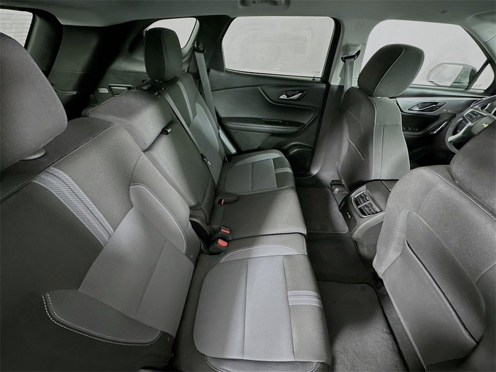 Used 2025 Chevrolet Blazer LT image 25