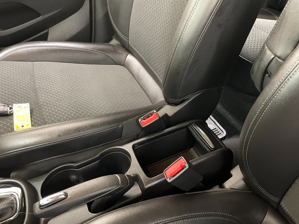 Certified 2022 Buick Encore Preferred w/ Safety Package image 30