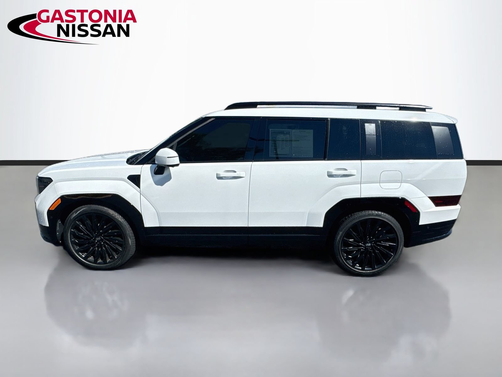 Used 2024 Hyundai Santa Fe Calligraphy FWD image 5