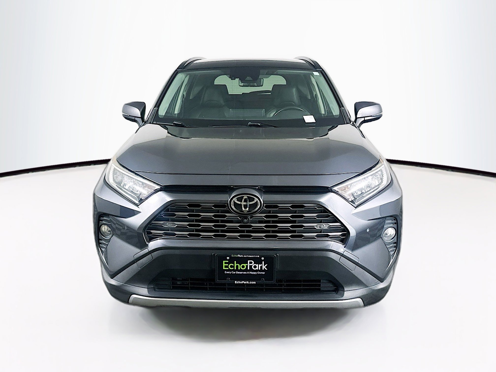 Used 2019 Toyota RAV4 Limited w/ Advanced Technology Package FWD image 2
