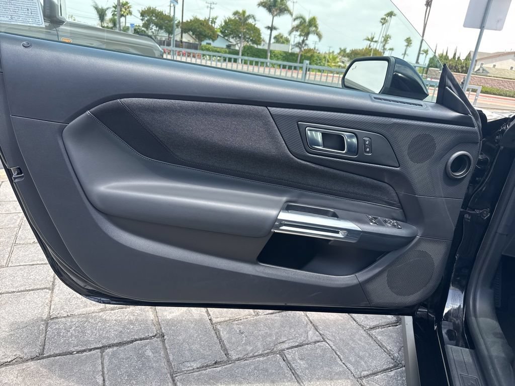 Used 2024 Ford Mustang GT RWD image 11