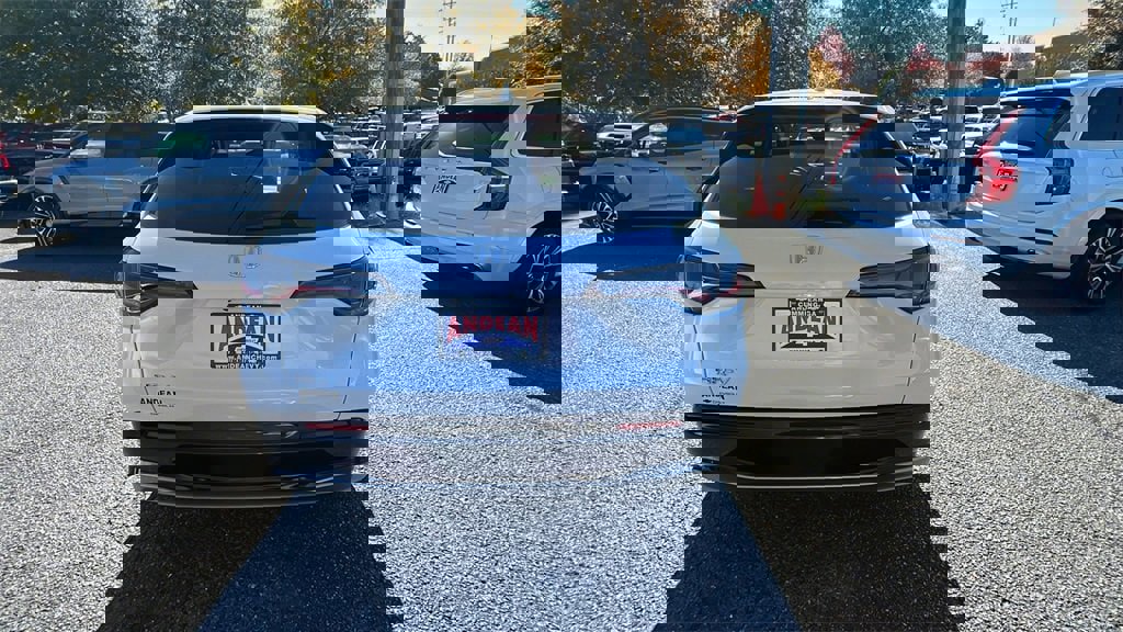 Used 2023 Honda HR-V EX-L image 6