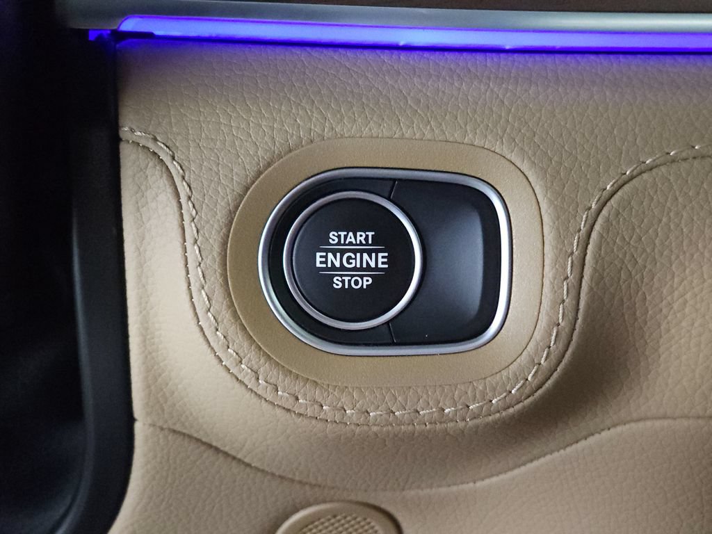 Used 2024 Mercedes-Benz GLE 450e 4MATIC image 17
