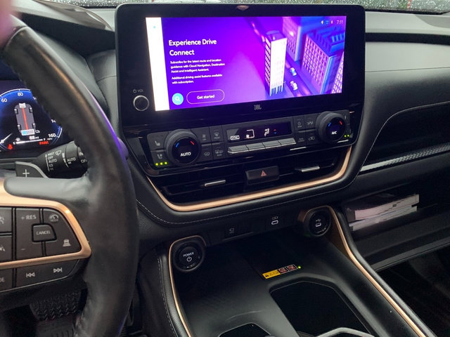 Used 2024 Toyota Grand Highlander AWD Hybrid image 30