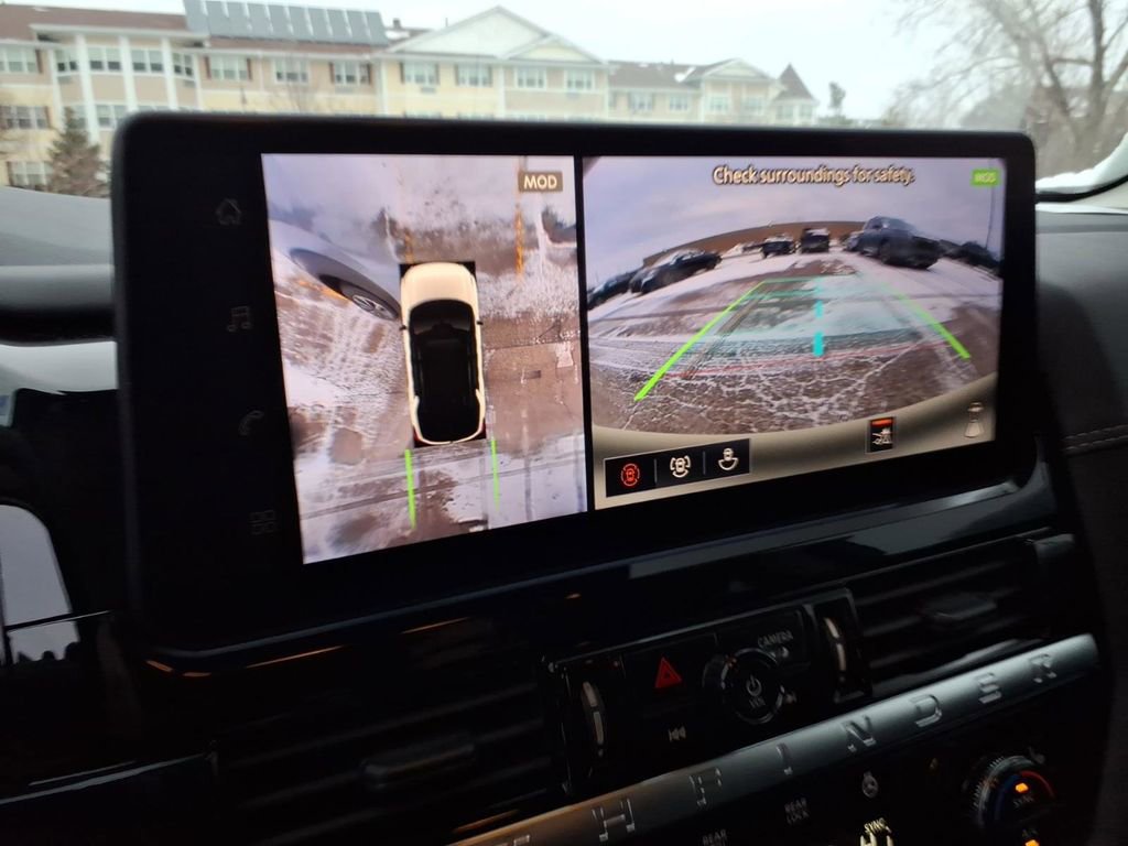 New 2026 Nissan Pathfinder Platinum image 10