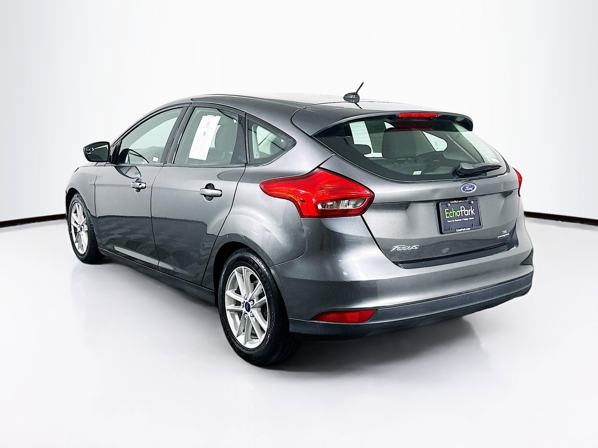 Used 2016 Ford Focus SE image 5