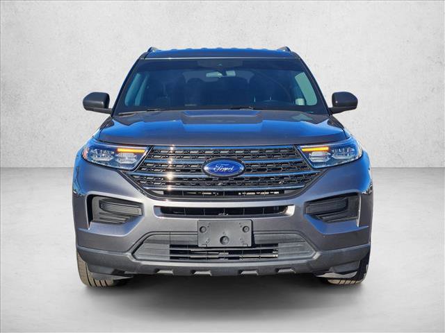 Used 2022 Ford Explorer XLT RWD image 2