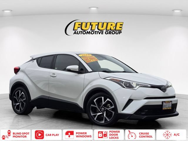Used 2019 Toyota C-HR XLE FWD image 1
