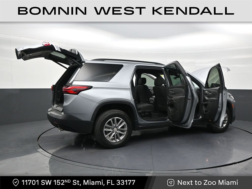 Used 2024 Chevrolet Traverse LT image 28