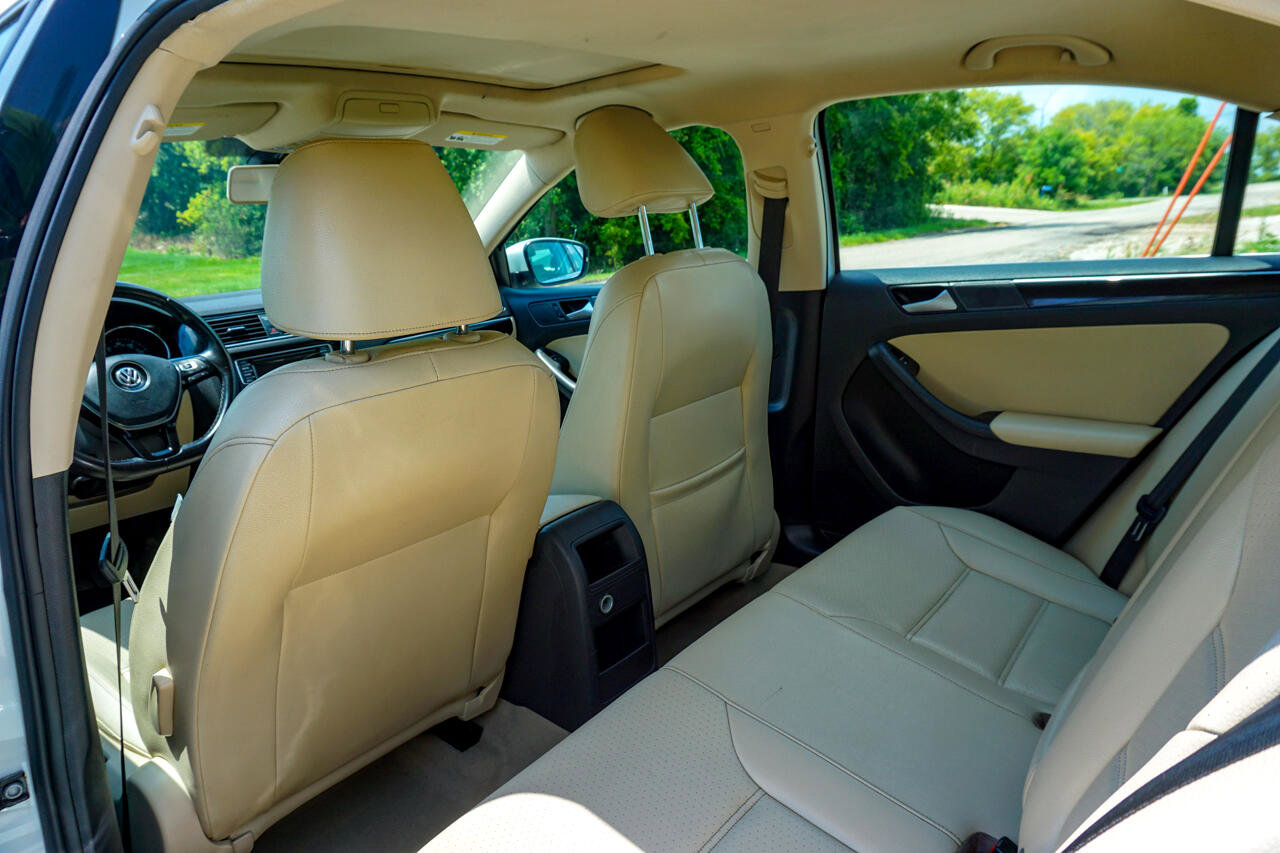 Used 2016 Volkswagen Jetta SEL w/ Lighting Package image 13