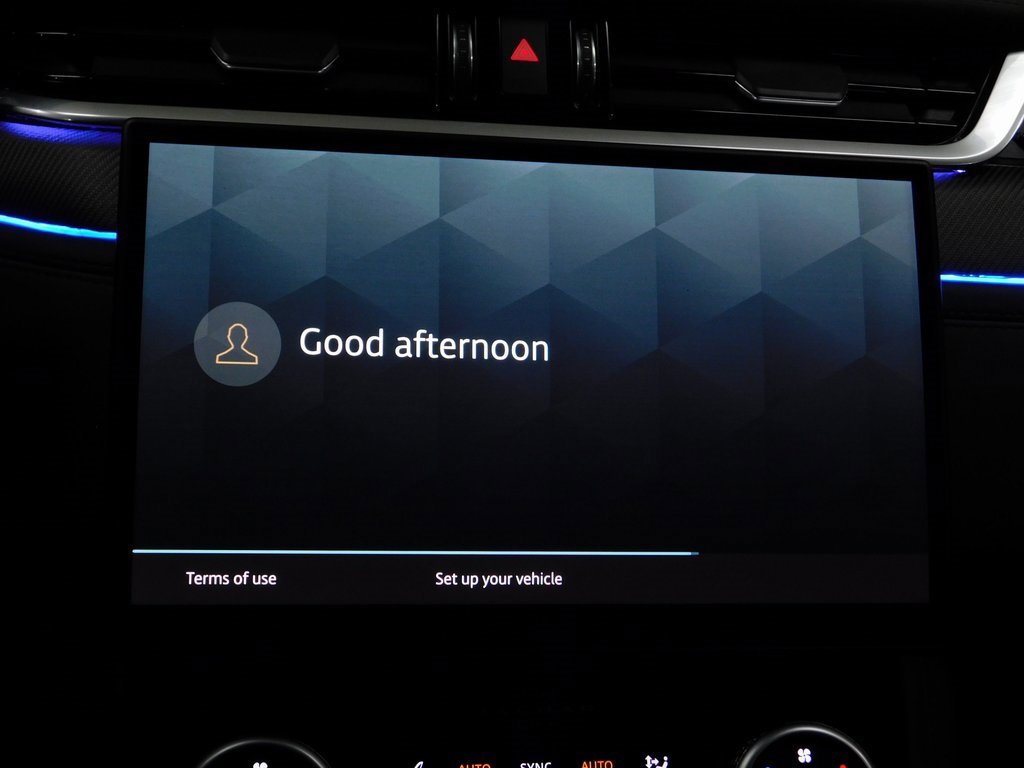 Used 2024 Jaguar F-PACE SVR image 64