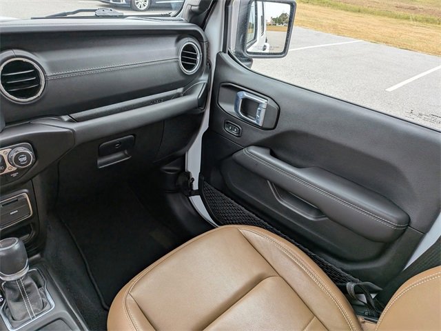 Used 2021 Jeep Wrangler Unlimited Sahara w/ LED Lighting Group image 17