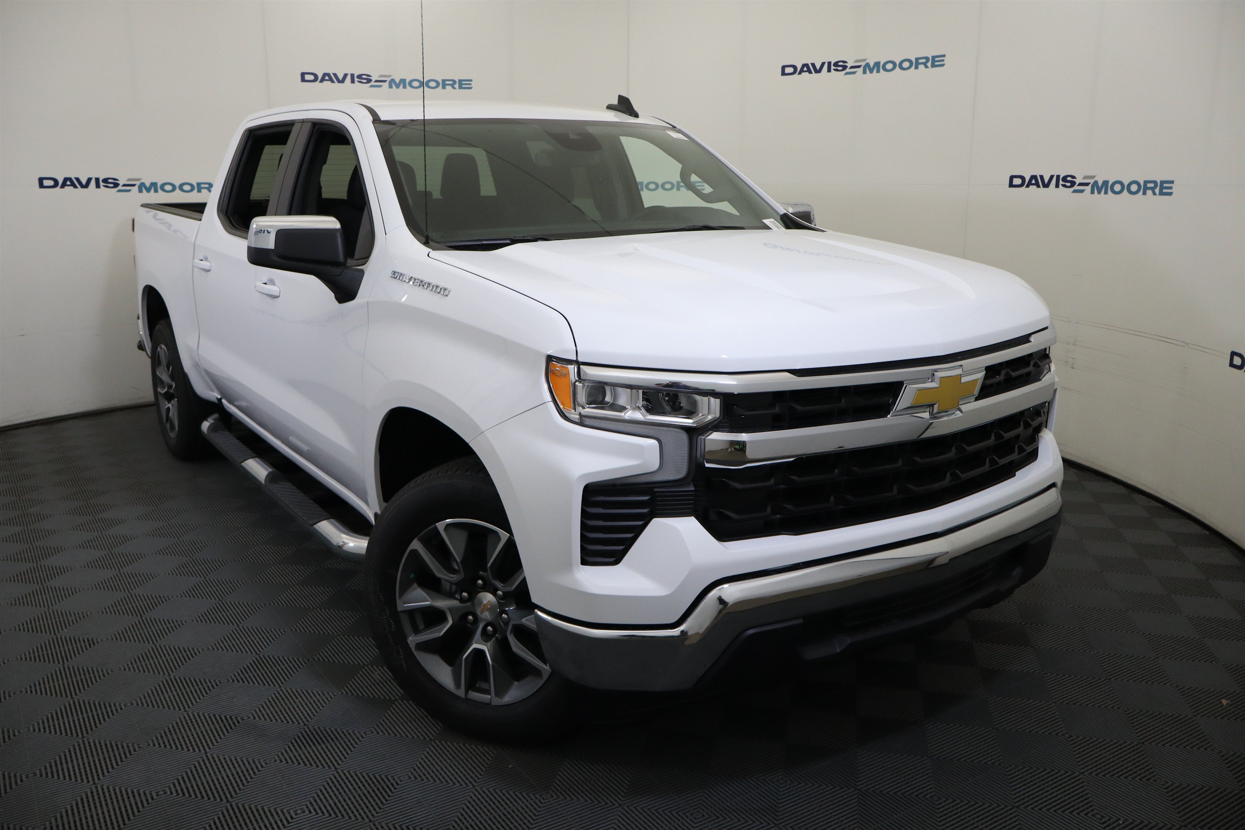 New 2026 Chevrolet Silverado 1500 LT w/ Protection Package RWD image 2