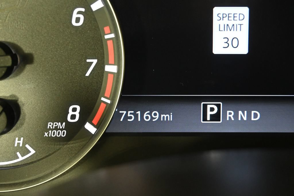 Used 2021 Nissan Titan SV w/ SV Convenience Package AWD/4WD image 25