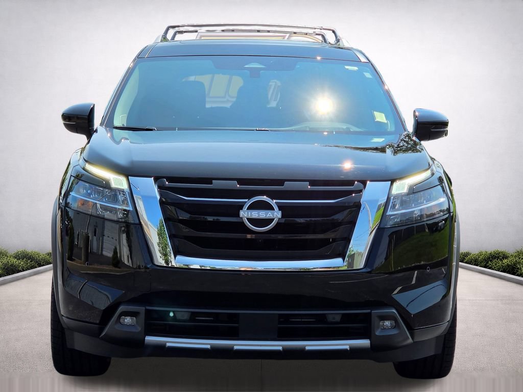 Used 2024 Nissan Pathfinder Platinum w/ Cargo Package AWD/4WD image 3