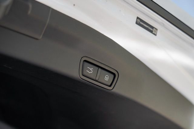 Used 2023 Alfa Romeo Stelvio Ti w/ Active Assist Plus Package AWD/4WD image 21