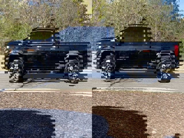 Used 2024 GMC Sierra 2500 Denali w/ Denali Reserve Package image 9