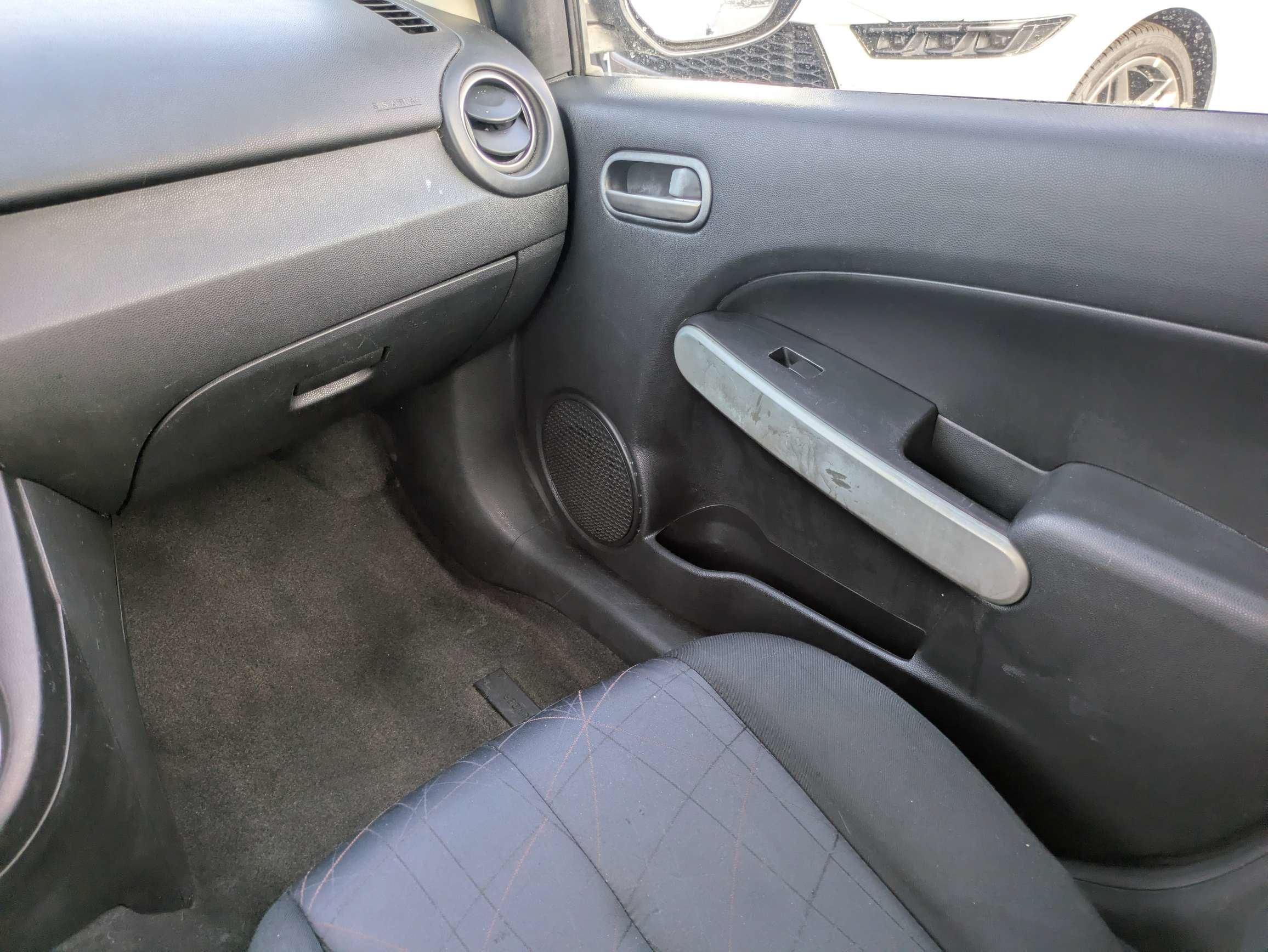 Used 2013 MAZDA MAZDA2 Sport FWD image 18
