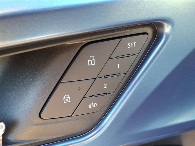 New 2026 Chevrolet Equinox EV LT w/ Convenience Package II FWD image 9