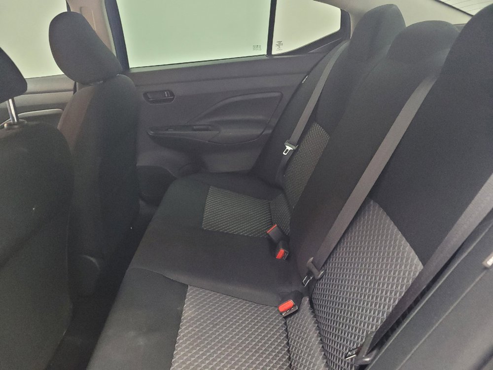Used 2021 Nissan Versa S FWD image 18