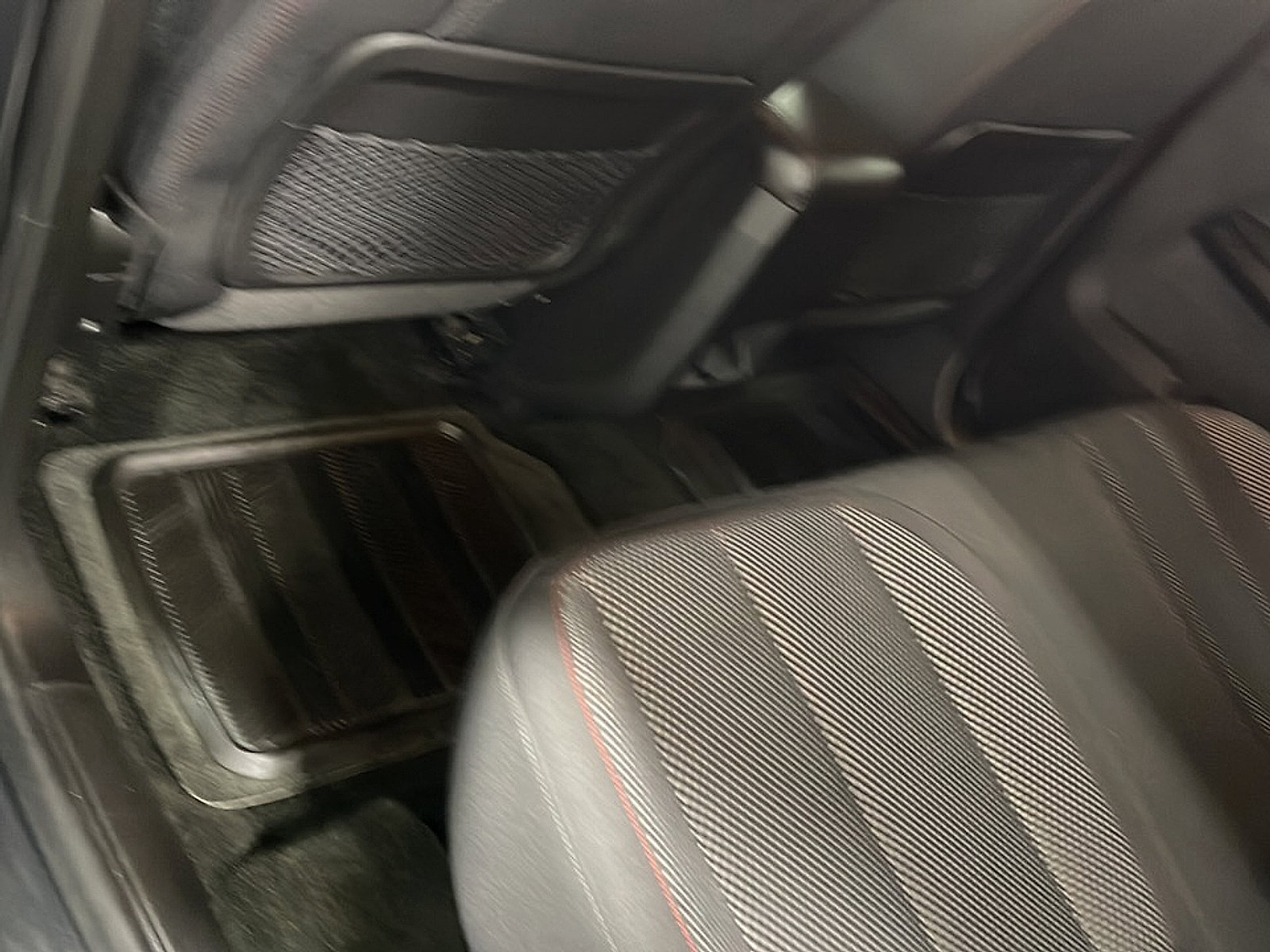 Used 2017 Chevrolet Equinox LT w/ Convenience Package FWD image 16