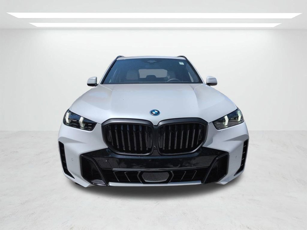 New 2026 BMW X5 xDrive50e w/ M Sport Package AWD/4WD image 9