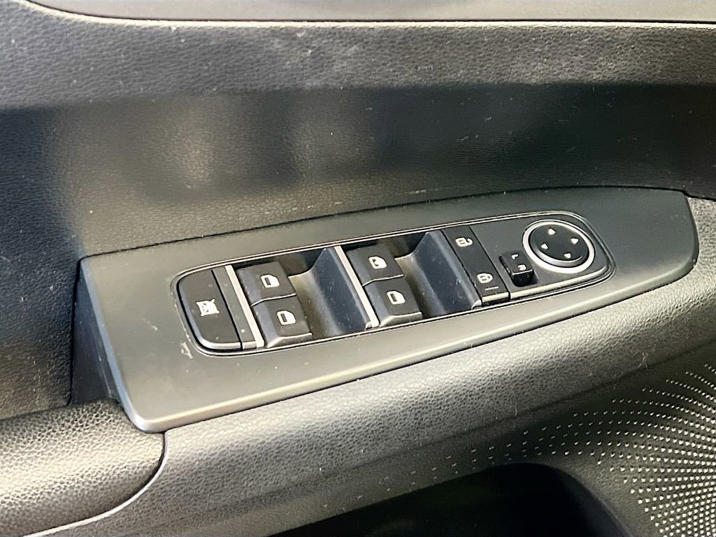 Used 2020 Kia Forte LXS image 17