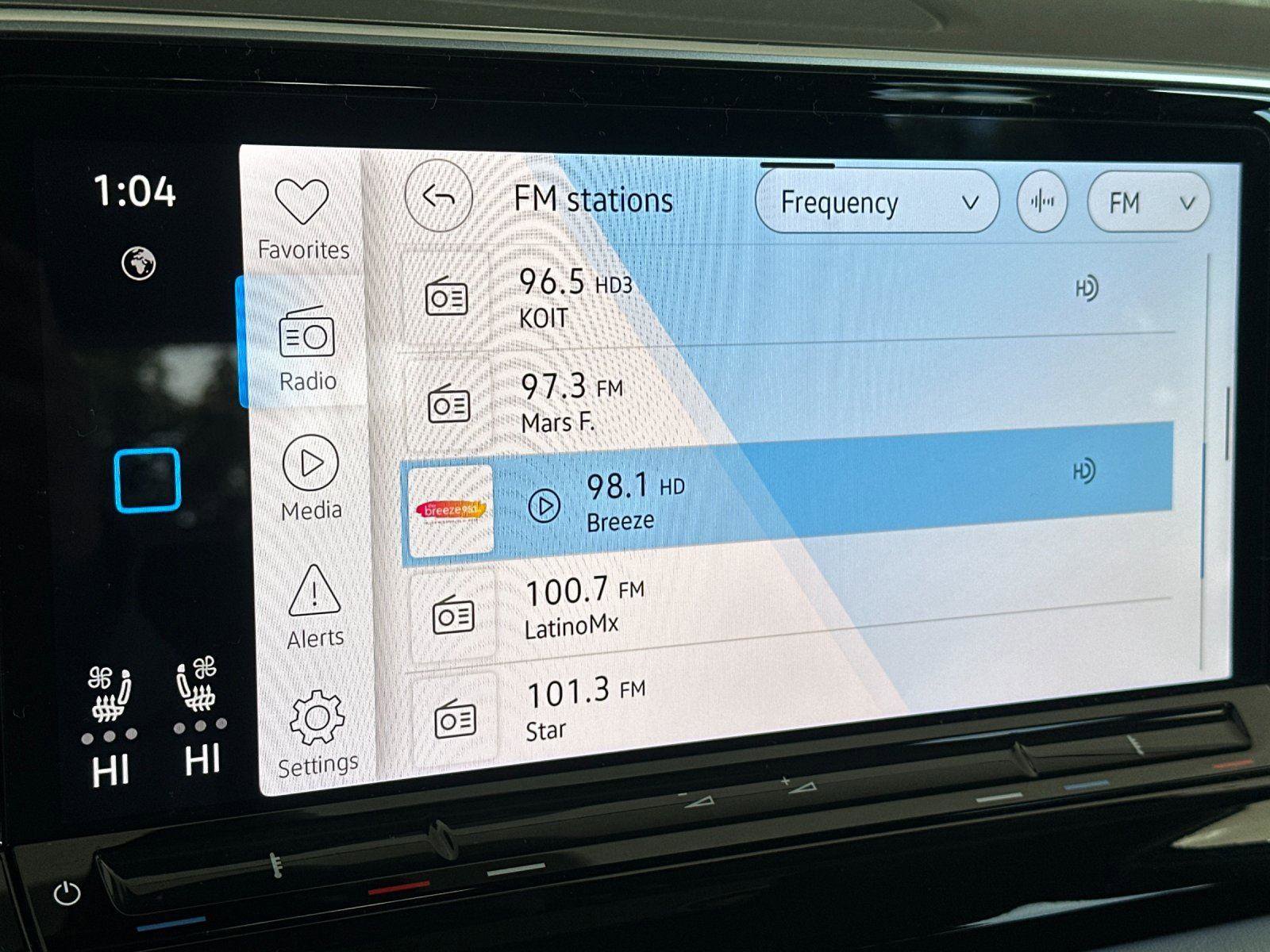 Used 2025 Volkswagen Atlas Peak Edition SE image 18