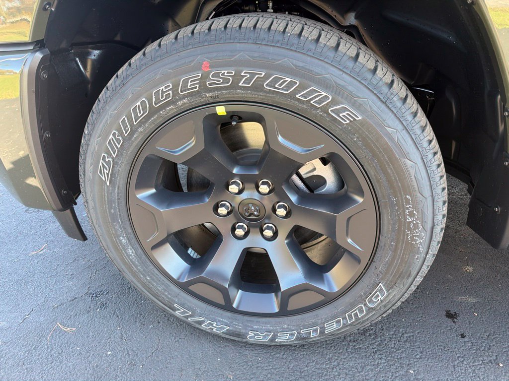 New 2027 RAM 1500 Express AWD/4WD image 12