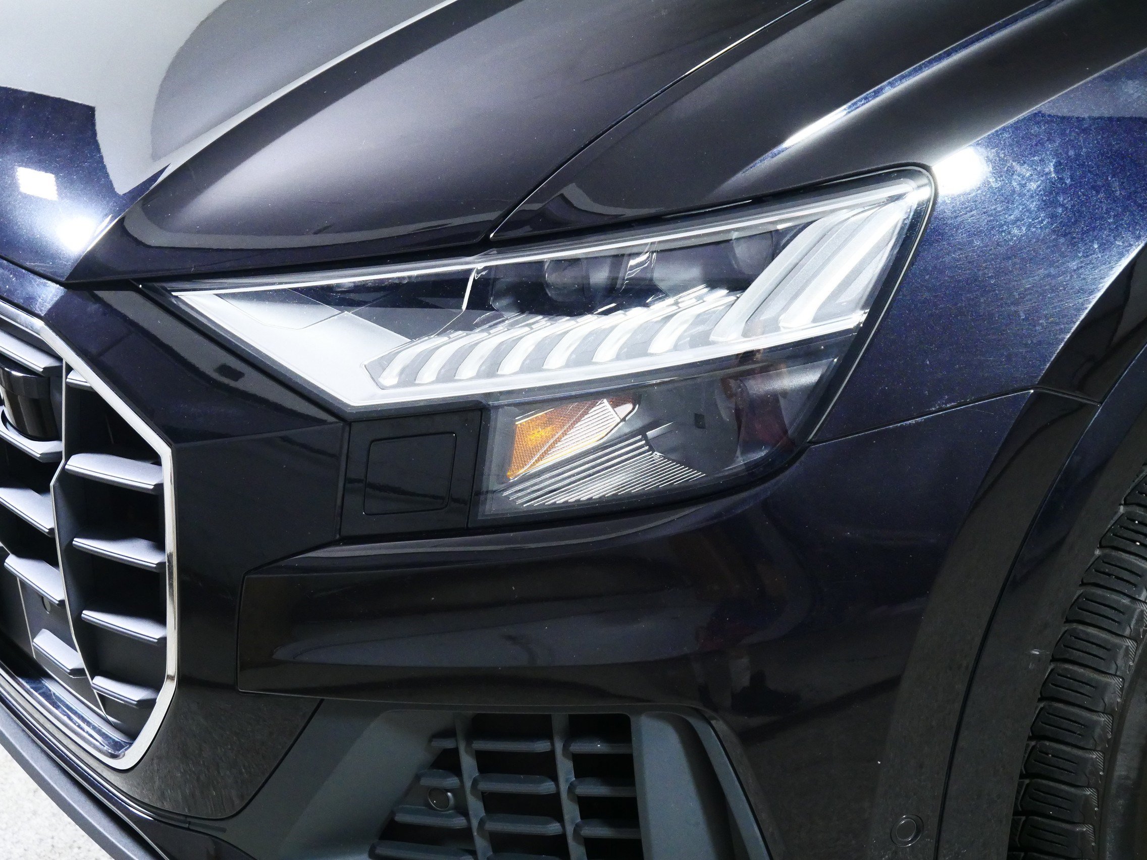 Used 2019 Audi Q8 Prestige AWD/4WD image 16
