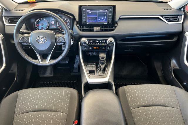 Certified 2022 Toyota RAV4 XLE w/ XLE Grade Weather Package AWD/4WD image 3