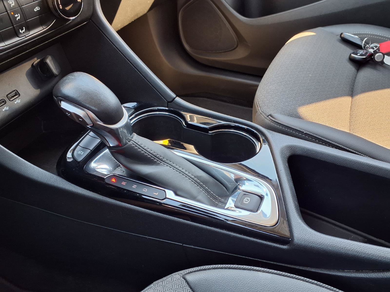 Used 2024 Buick Encore GX Preferred FWD image 13