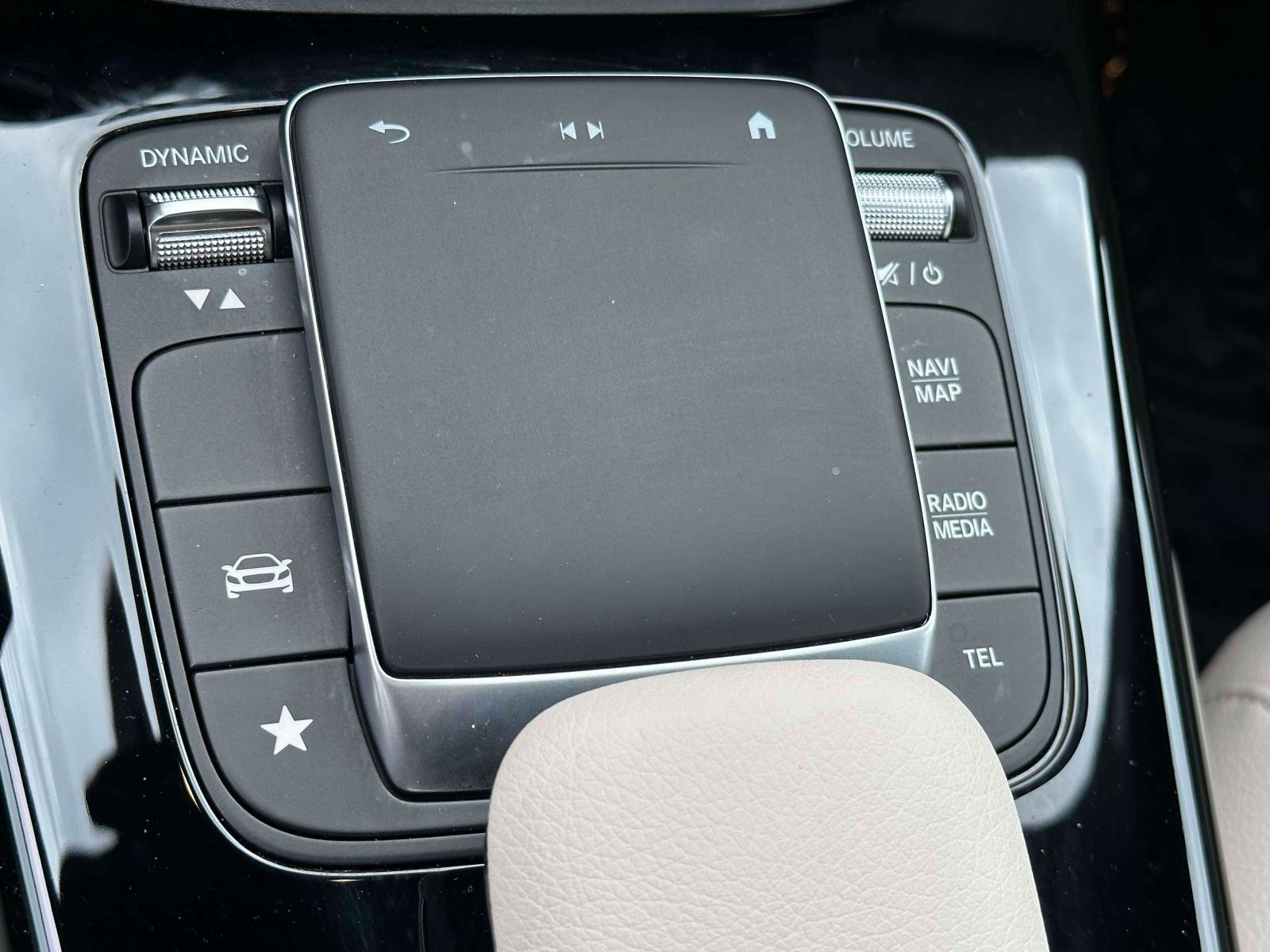 Certified 2022 Mercedes-Benz A 220 4MATIC image 25