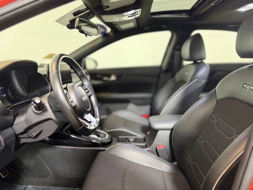 Used 2023 Kia Forte GT-Line w/ GT-Line Premium Package image 16