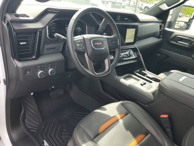 Used 2026 GMC Sierra 2500 AT4 image 6