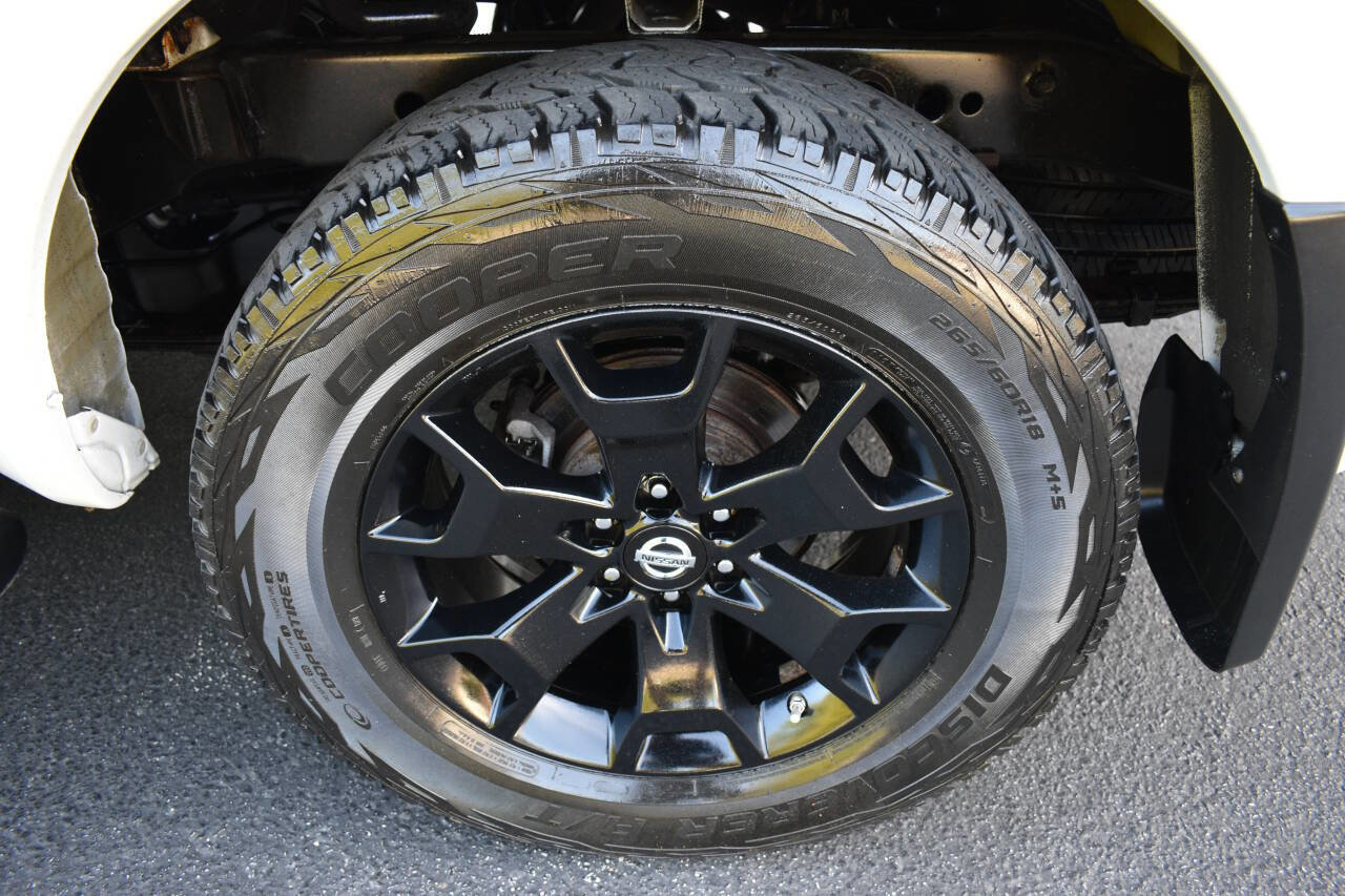 Used 2018 Nissan Frontier SV w/ Value Truck Package AWD/4WD image 40