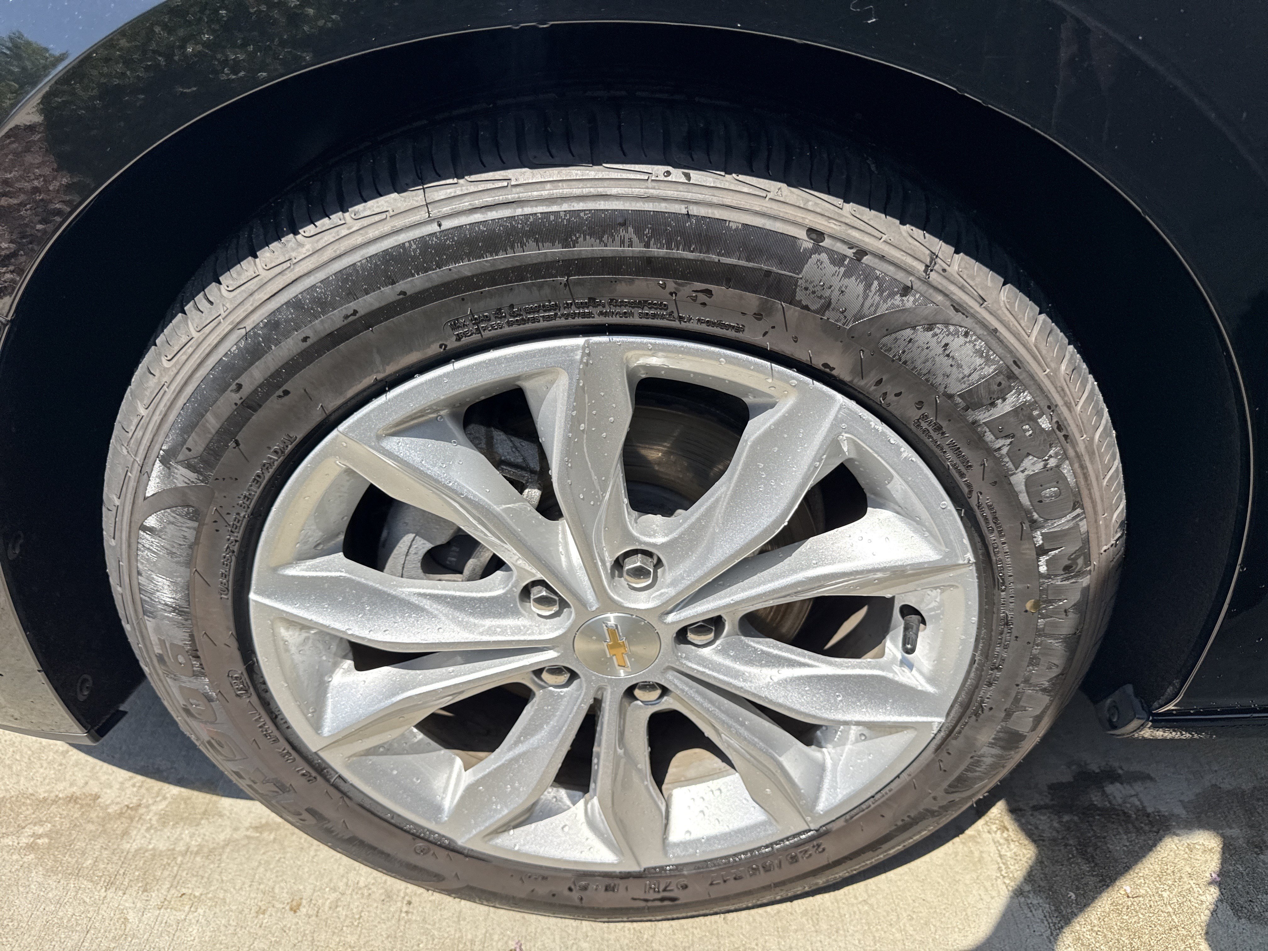 Used 2025 Chevrolet Malibu LT FWD image 11
