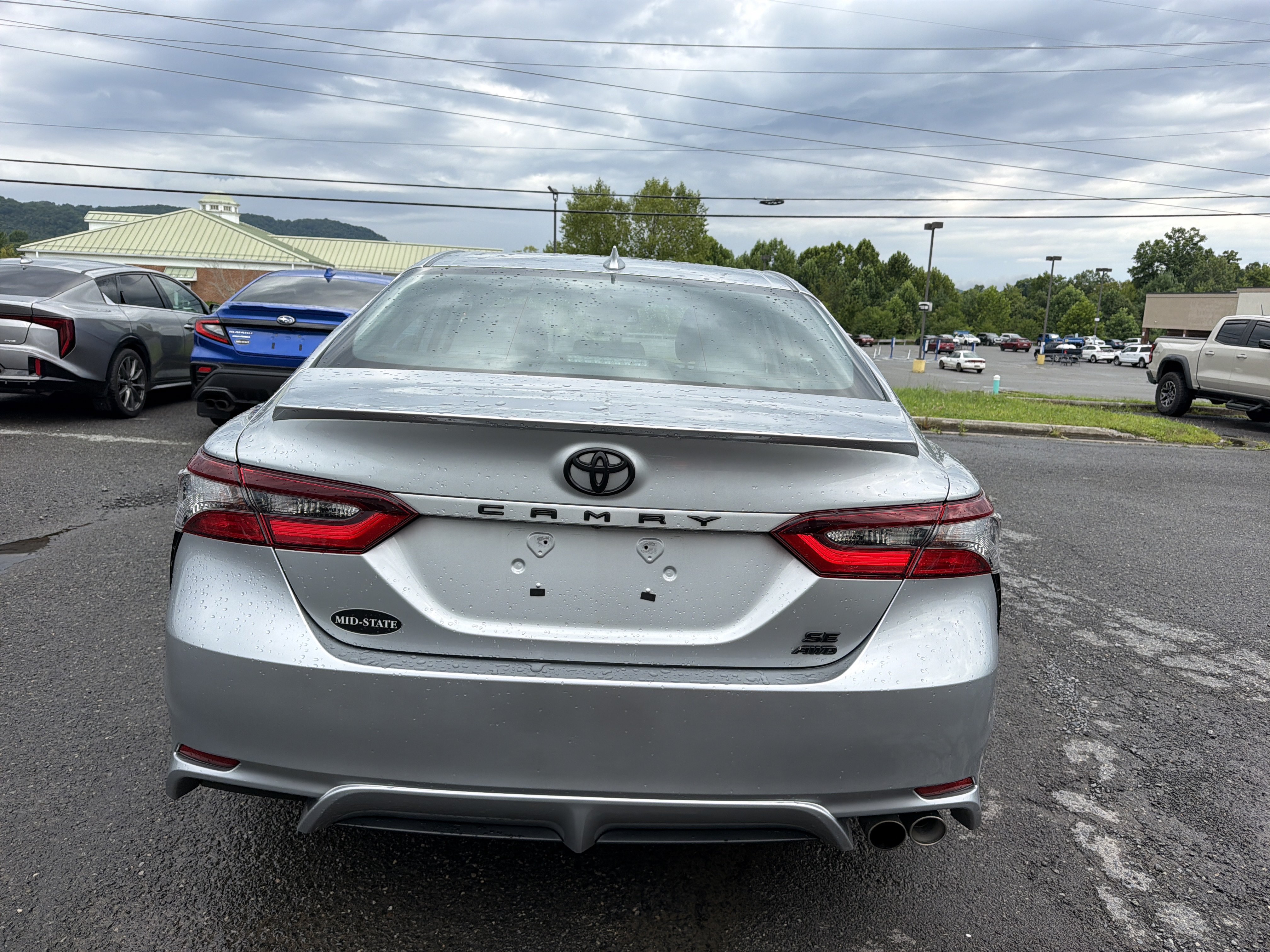 Used 2024 Toyota Camry SE w/ Cold Weather Package AWD/4WD image 5