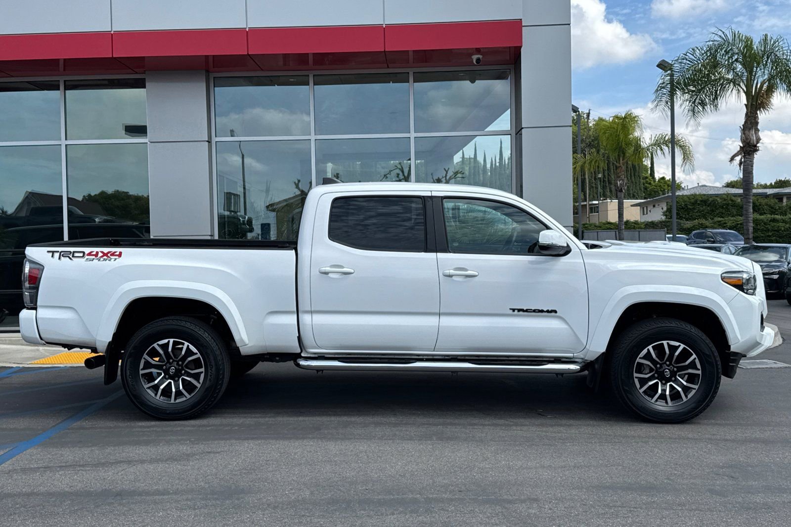 Certified 2023 Toyota Tacoma TRD Sport w/ Black Out Package (TMS) image 4