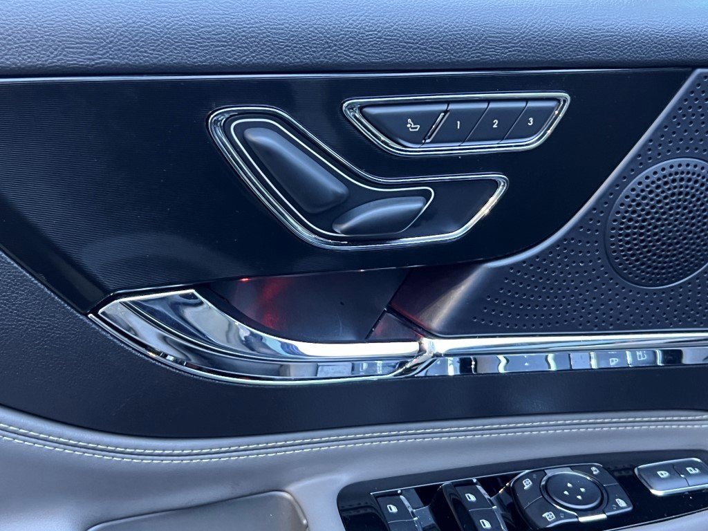 Certified 2024 Lincoln Corsair Reserve w/ Equipment Group 201A image 17