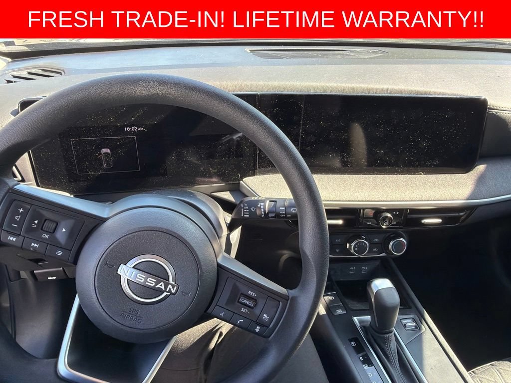 Used 2025 Nissan Kicks SV FWD image 12