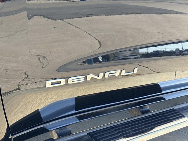 Used 2021 GMC Sierra 1500 Denali w/ Driver Alert Package II AWD/4WD image 12