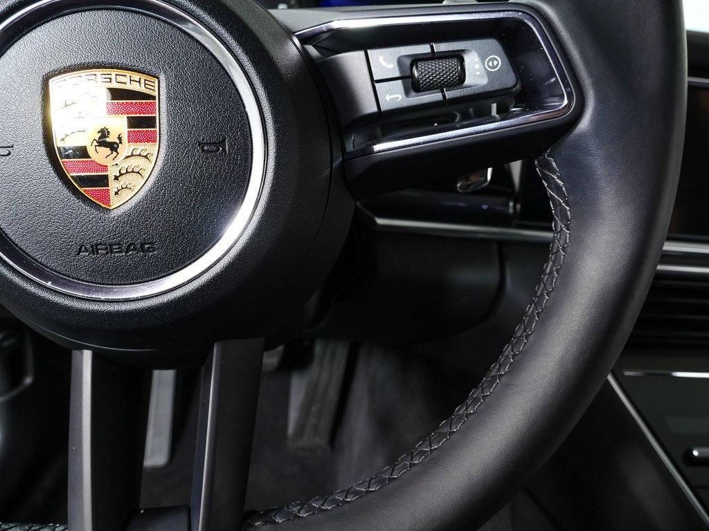 Certified 2022 Porsche Panamera 4 image 11