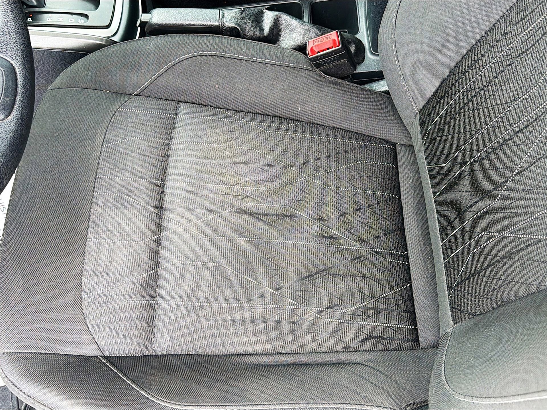 Used 2021 Ford EcoSport SE w/ SE Convenience Package FWD image 23