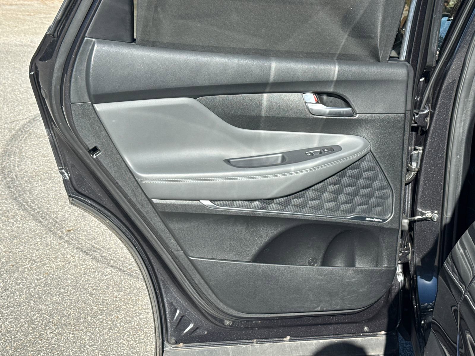 Used 2023 Hyundai Santa Fe Limited image 22