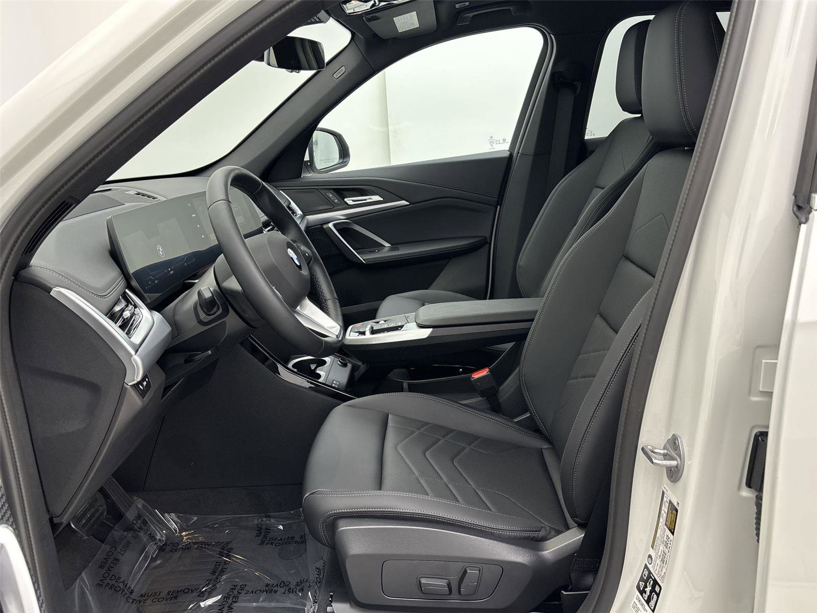 New 2025 BMW X1 xDrive28i w/ Technology Package image 25