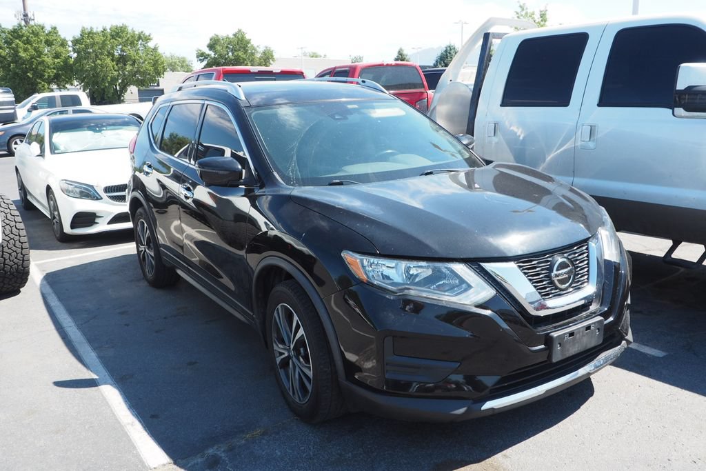 Used 2019 Nissan Rogue SV w/ Premium Package