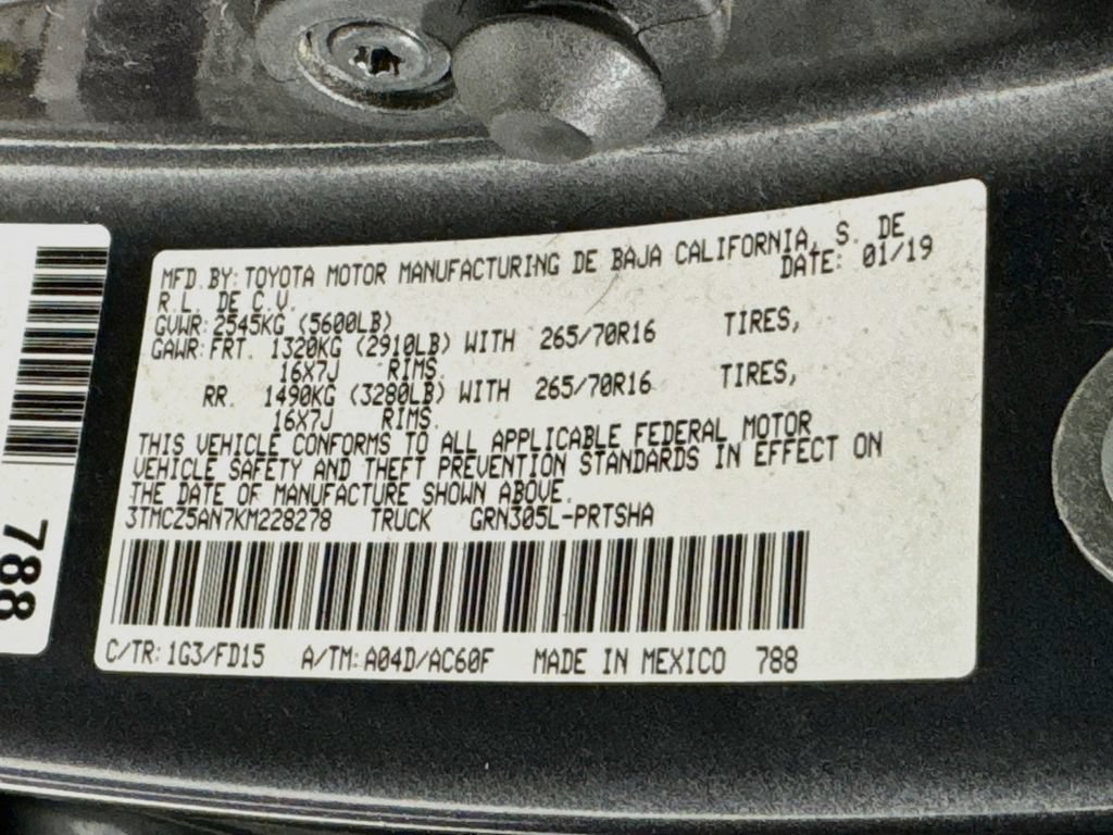 Used 2019 Toyota Tacoma TRD Off-Road AWD/4WD image 41