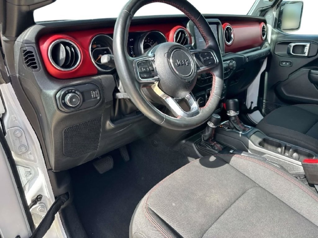 Used 2023 Jeep Wrangler Unlimited Rubicon w/ Cold Weather Group AWD/4WD image 23